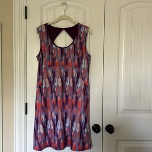 Colorful sleeveless dress